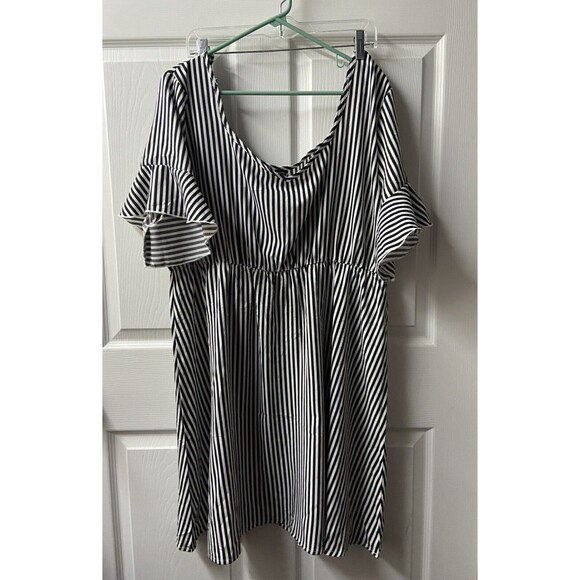 Shein Dress Womens Plus Size 3X Black White Striped Flutter Sleeve Curve Striped - Picture 1 of 4